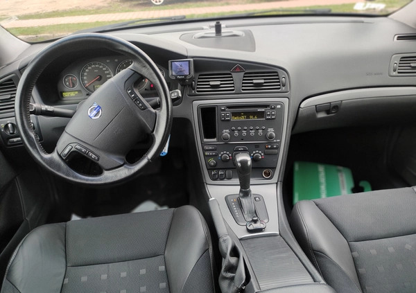 Volvo V70 cena 12999 przebieg: 249000, rok produkcji 2005 z Wieruszów małe 667